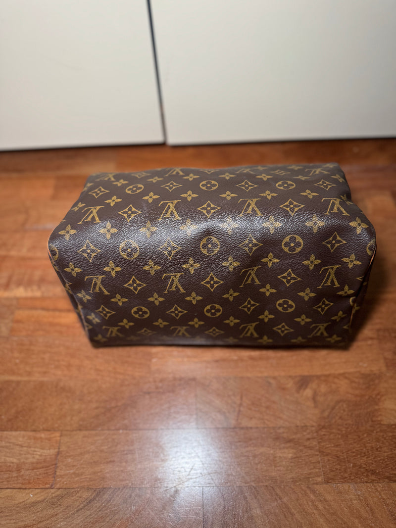 Louis Vuitton Speedy