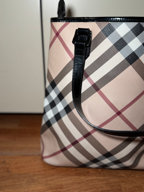 Shopping Burberry