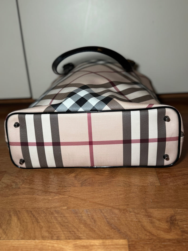 Shopping Burberry