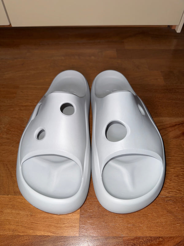 Slides Off White