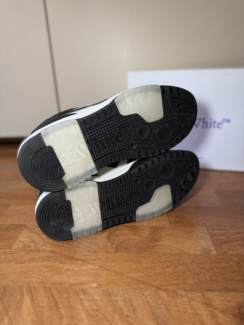 Off-white Out Of Office ‘OOO’