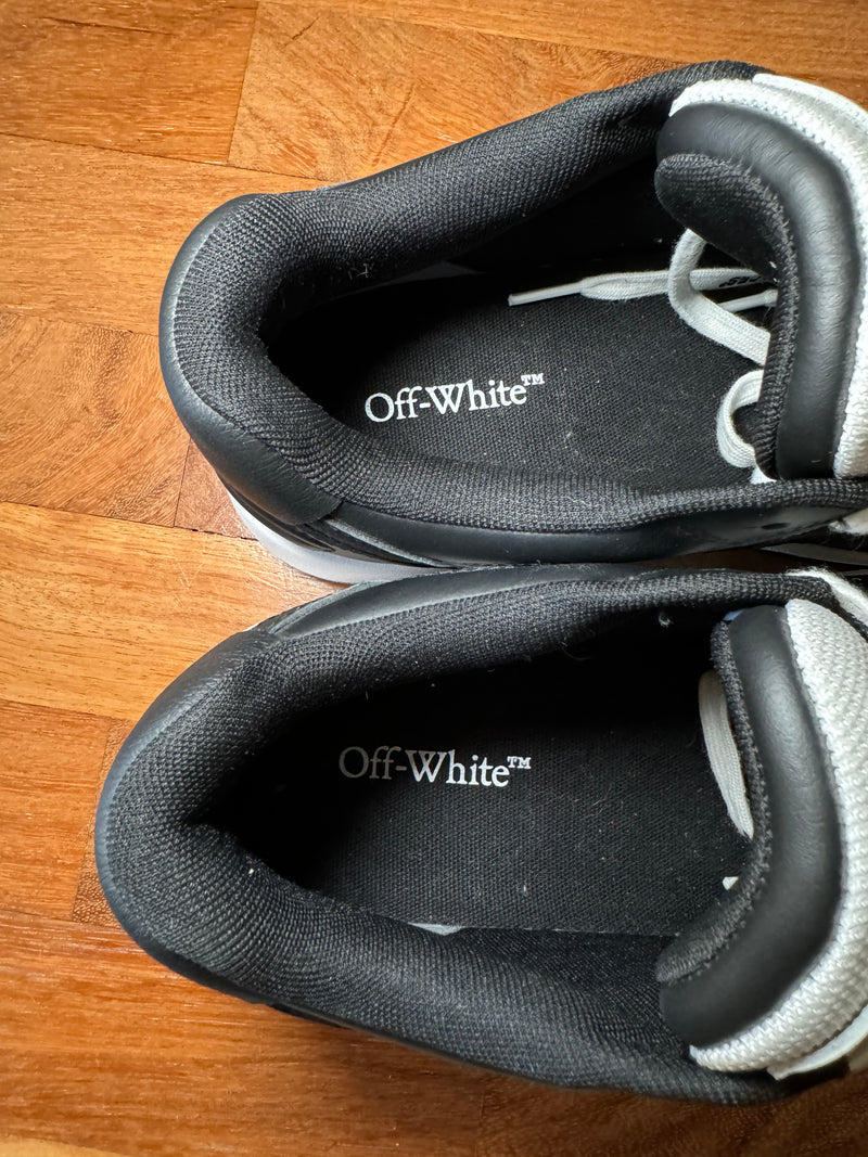Off-white Out Of Office ‘OOO’
