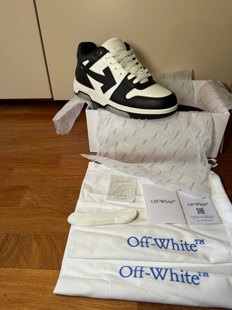 Off-white Out Of Office ‘OOO’