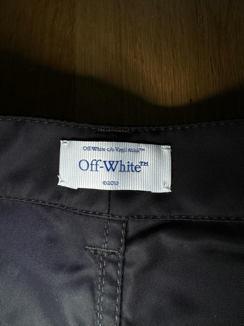 Carpenter Off-white