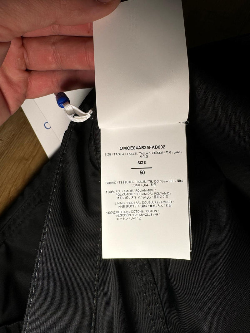 Carpenter Off-white